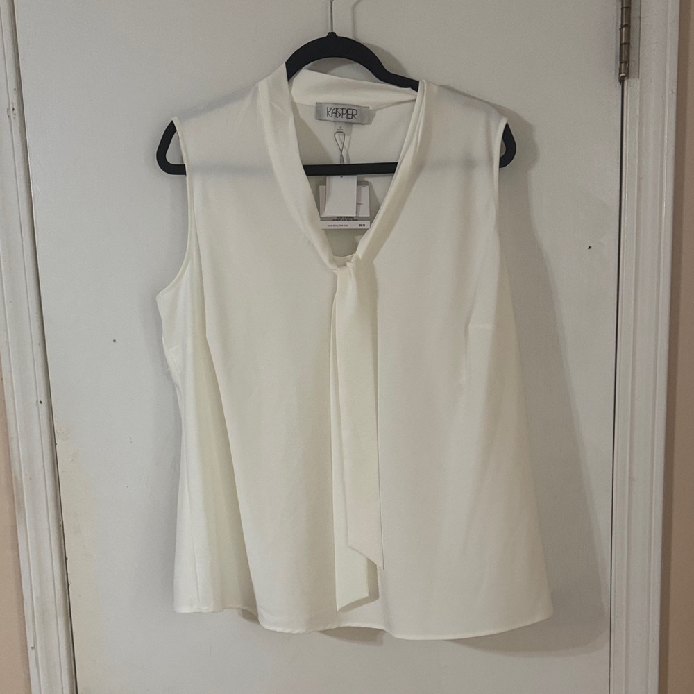 Kasper Cream Sleeveless Blouse 1x